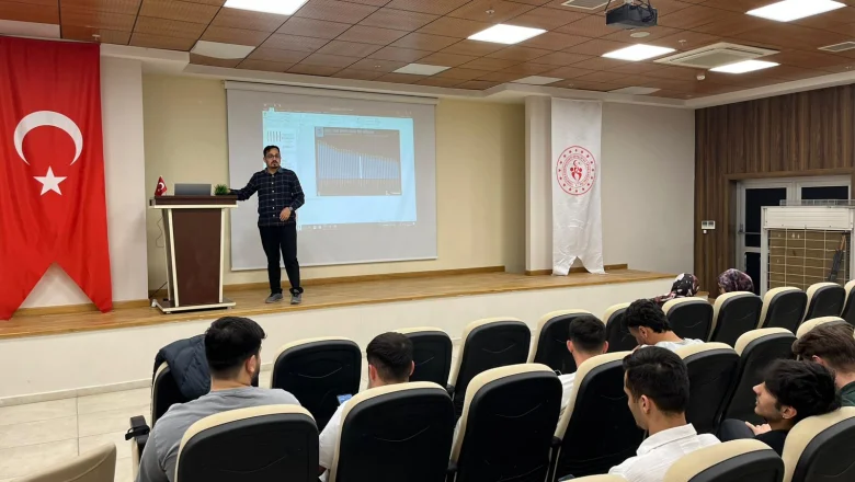 KYK Yurdu’nda öğrencilere teknoloji bağımlılığı semineri
