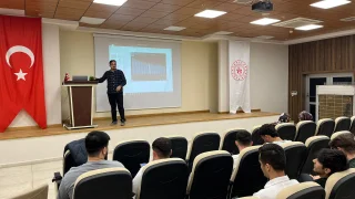 KYK Yurdu’nda öğrencilere teknoloji bağımlılığı semineri