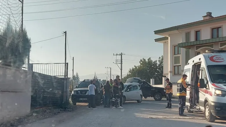 Lise önünde iki araçlı kaza
