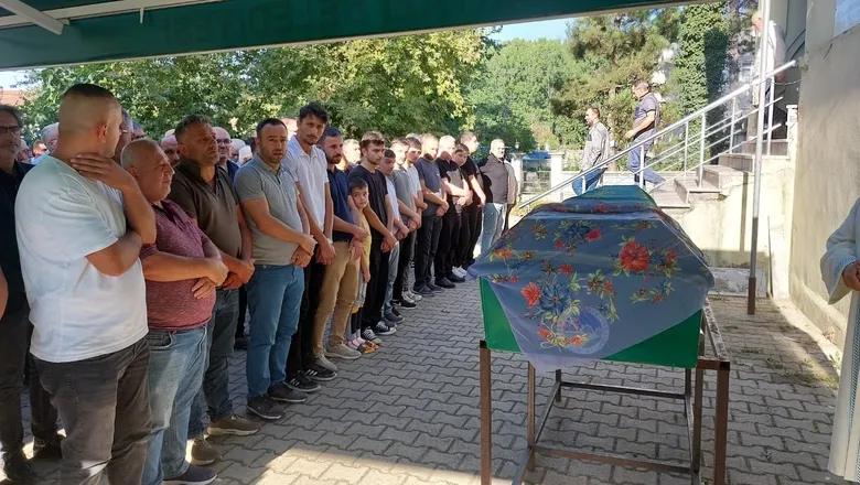 Lütfiye Güler Gözyaşlarıyla Son Yolculuğuna Uğurlandı.
