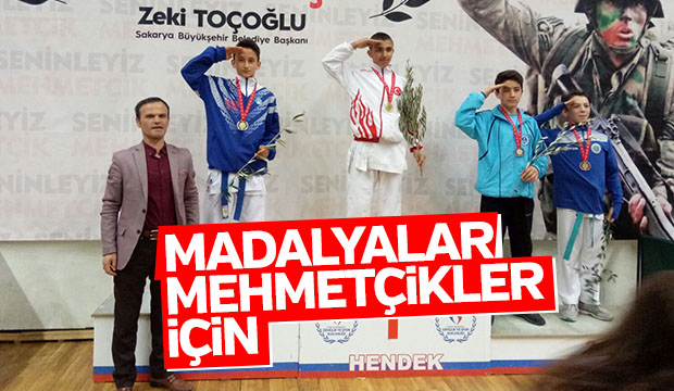 Madalyalar Mehmetçikler İçin