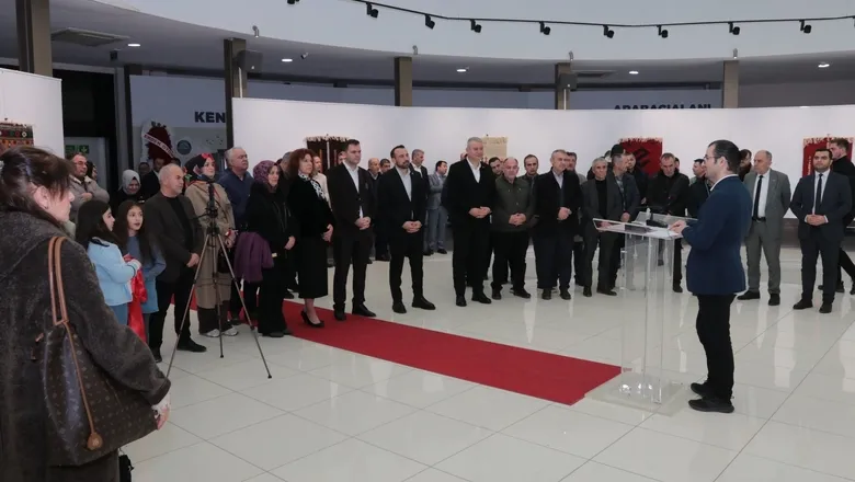 Makro Gelenek Sergisi Kubbealtı’nda sanatseverlerle buluştu