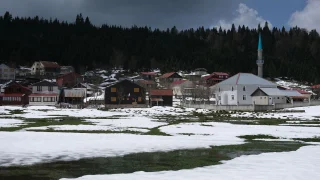 Mayıs ayında karda doğa yürüyüşü