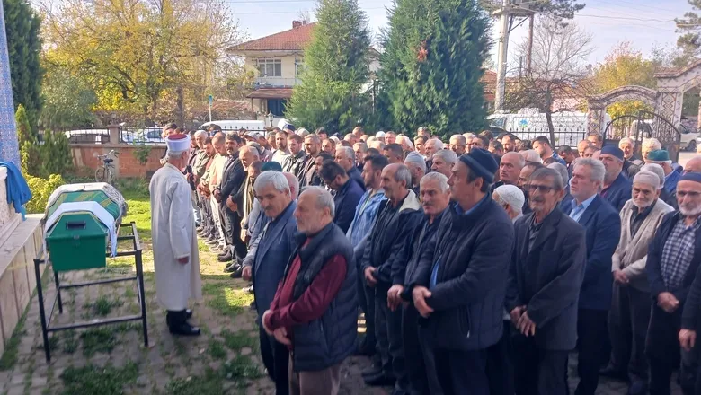 Mehmet Çay Dualarla Son Yolculuğuna Uğurlandı 