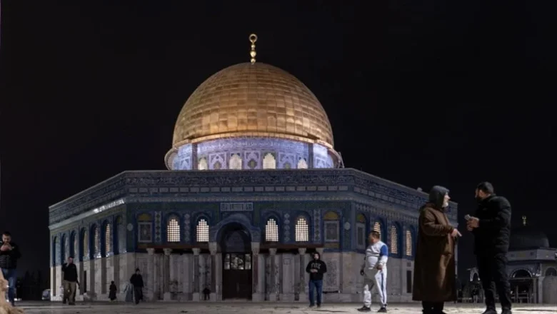 Mescid-i Aksa, 41 gün aradan sonra yeniden ibadete açıldı