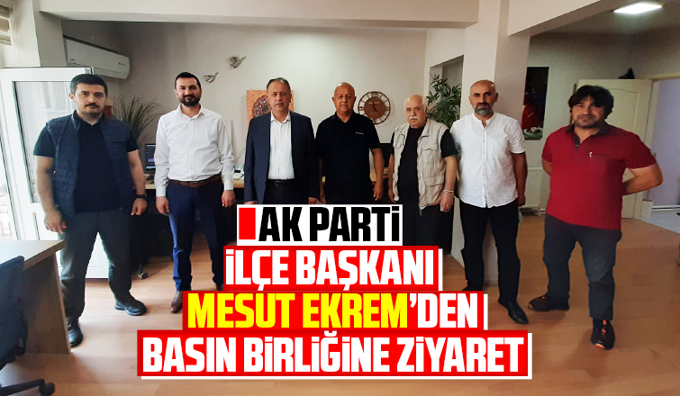 Mesut Ekrem ve Yusuf Çokal'dan Akyazı Basın Birliği'ne ziyaret