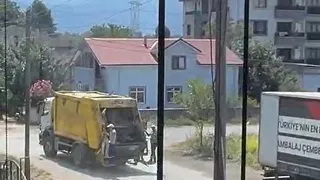 Minik Yuşa'nın Büyük Sevgisi: Çöp Kamyonu Gelince Heyecan Tavan Yapıyor