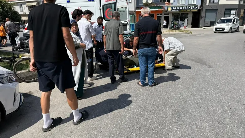 Motosiklet sürücüsü kadın kazada yaralandı