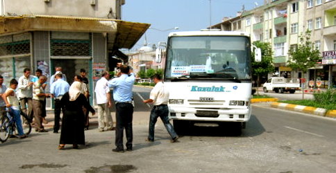 Vatandaşa Minibüs Eziyeti