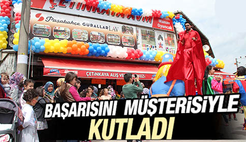 Başarısını Müşterileriyle Kutladı