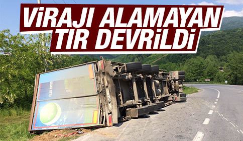 Virajı Alamayan TIR Devrildi