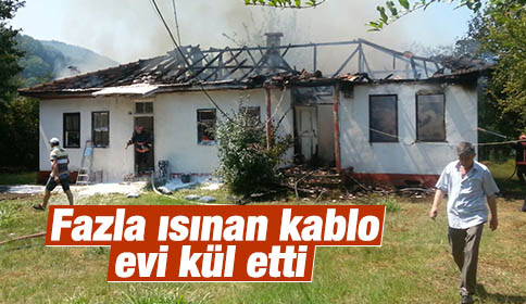 Fazla Isınan Kablo Evi Kül Etti