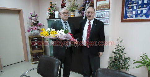 Bayraktar Öğretmenler Gününü Kutladı 