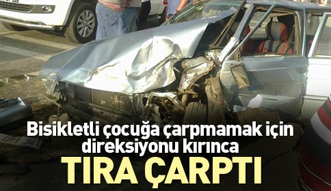 Otomobil Tıra Çarptı