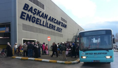 Başkan Akcan’dan Akyazı’nın Engellilerine Jest