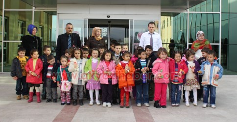 Cumhuriyet Anaokulundan Hastane Ziyareti