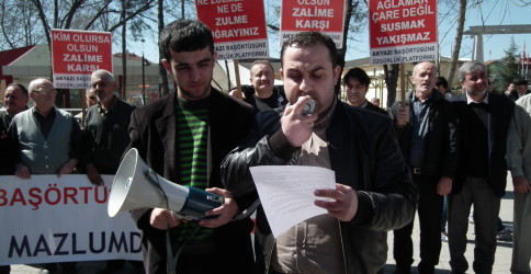 216. Başörtüsüne Özgürlük Açıklaması