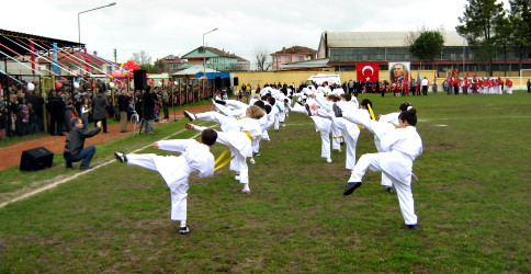 23 Nisan Coşkuyla Kutlandı