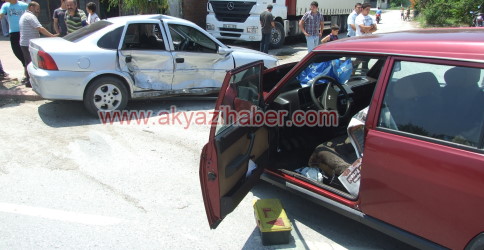 TRAFİK KAZASINDA 3 KİŞİ YARALANDI