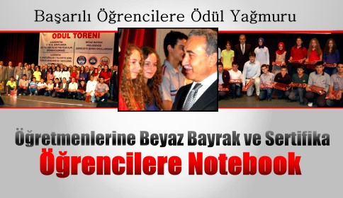 Başarılı Öğrencilere Ödül Yağmuru