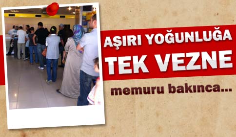 Akyazı PTT Şubesinde Aşırı Yoğunluk