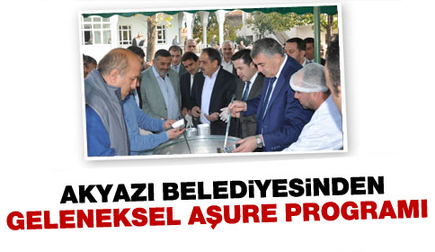 Akyazı Belediyesi Aşure Dağıttı