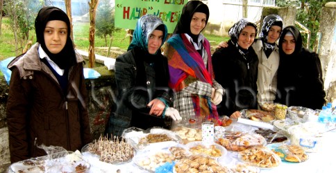 İmam Hatip Lisesinden Anlamlı Kermes
