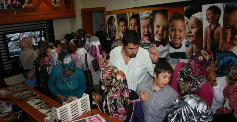 28 Yıldır Çocuklara Ücretsiz Fotoğraf