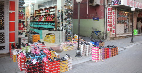 Okul Ayakkabılarındada Yine Çok İddialı