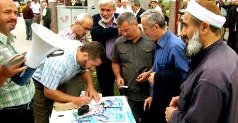 Pakistan Halkına Tır Dolusu Un