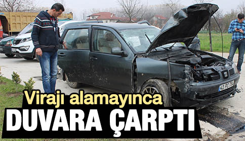 Virajı Alamayan Araç Duvara Çarparak Durabildi