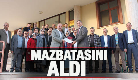 Feyzi Bora Başkanlık Mazbatasını Aldı