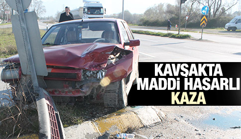 Kavşakta Maddi Hasarlı Kaza
