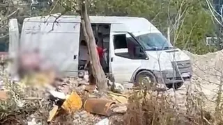 Mudurnu Deresi'ne çöpleri atarken kaydedildiler