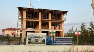 Müftülük inşaatında düşen işçi hayatını kaybetti