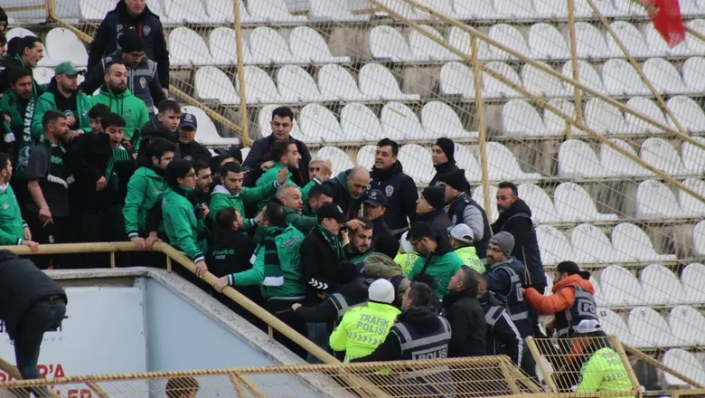 Olayların yaşandığı maçta iki takıma ceza yolda