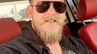 Ölü bulunan genç toprağa verildi