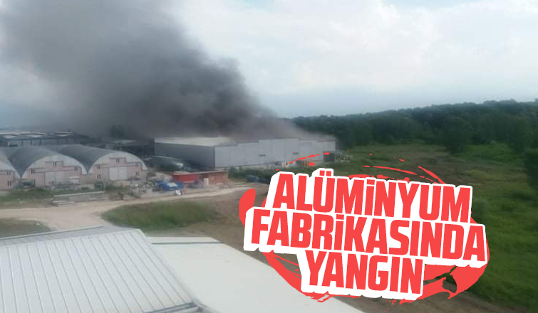 OSB'de fabrika yandı