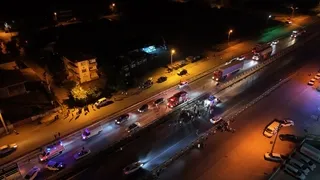 Otomobil bariyerlere çarptı