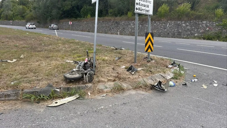 Otomobilinçarptığı motosikletteki yaşlı adam öldü