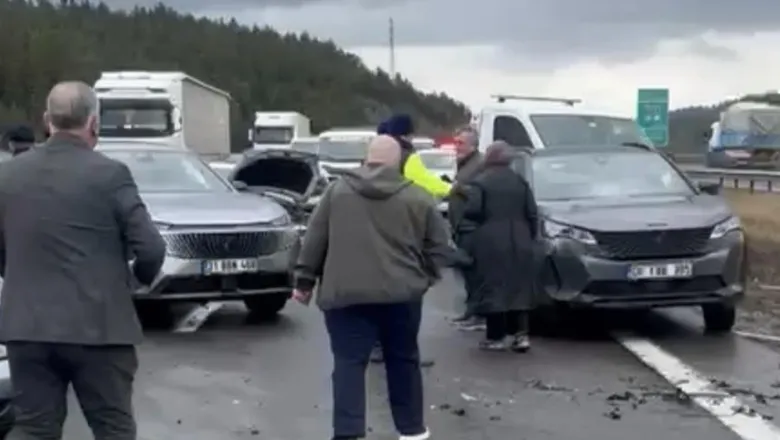 Otoyolda 10 araç birbirine girdi