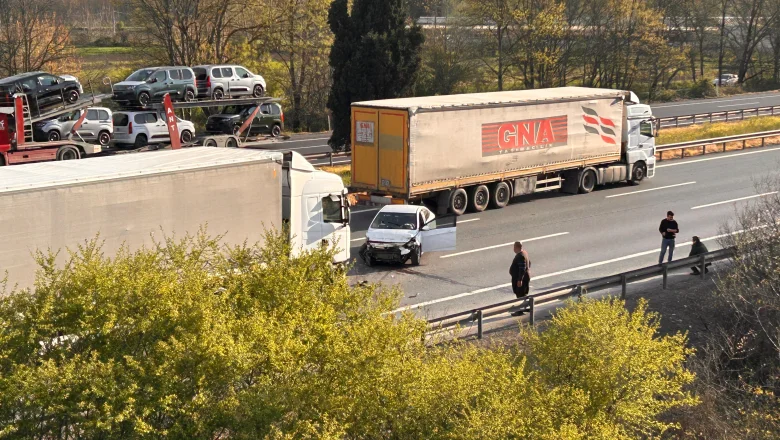 Otoyolun Akyazı kesiminde kaza