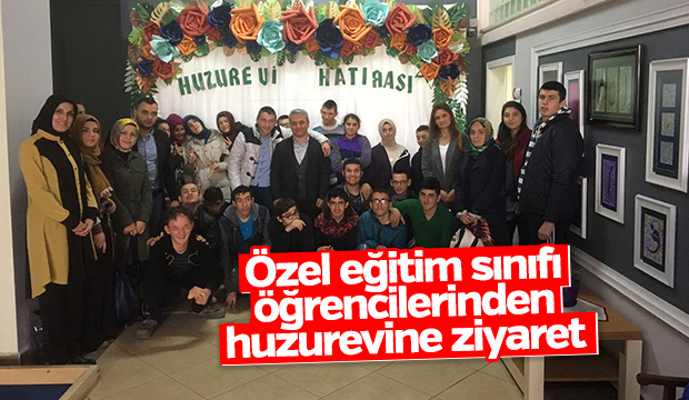 Özel Eğitim Sınıfı Öğrencilerinden Huzurevine Ziyaret