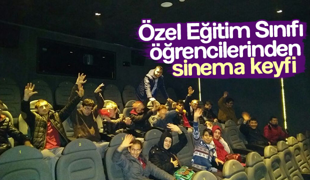  Özel Eğitim Sınıfı Öğrencilerinden Sinema Keyfi