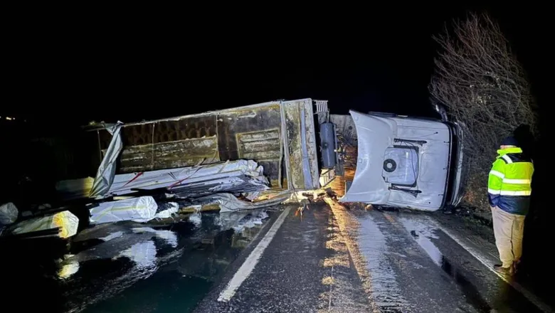Pamukova-İznik yolunda kaza