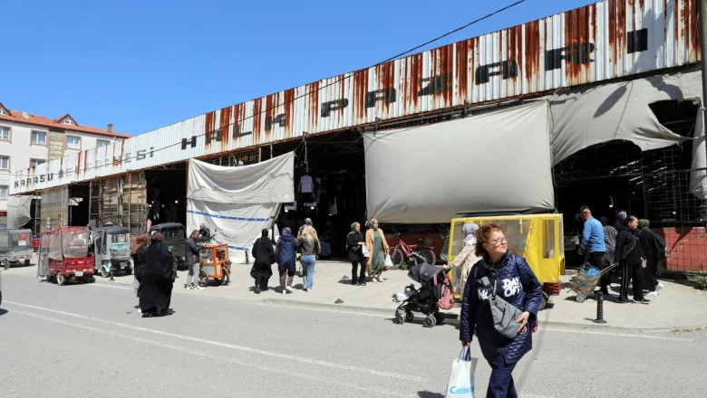 Parasını ödedikleri tapuları 23 yıldır alamıyorlar