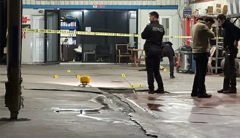 Pazarköy Caddesi'nde silahlı saldırı