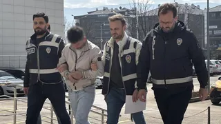 Poşet dolusu para ve altınlarla yakalandı