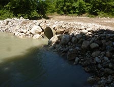 Akyazı Belediyesi Teknik Ekipleri Dört Koldan Sel'in Yaralarını Sarıyor