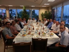 AKYAZILI BÜROKRATLARDAN ANKARA İFTARI